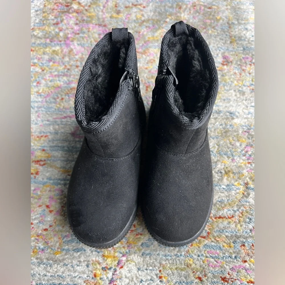 Cat & Jack Arlo Bootie Girls‎ Black Faux Suede Fuzzy Lined Boots 7